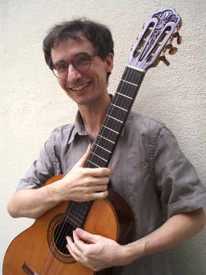 Clayton Vetromilla, violão