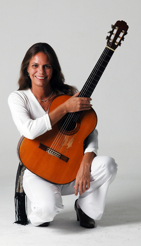 Maria Haro, violão